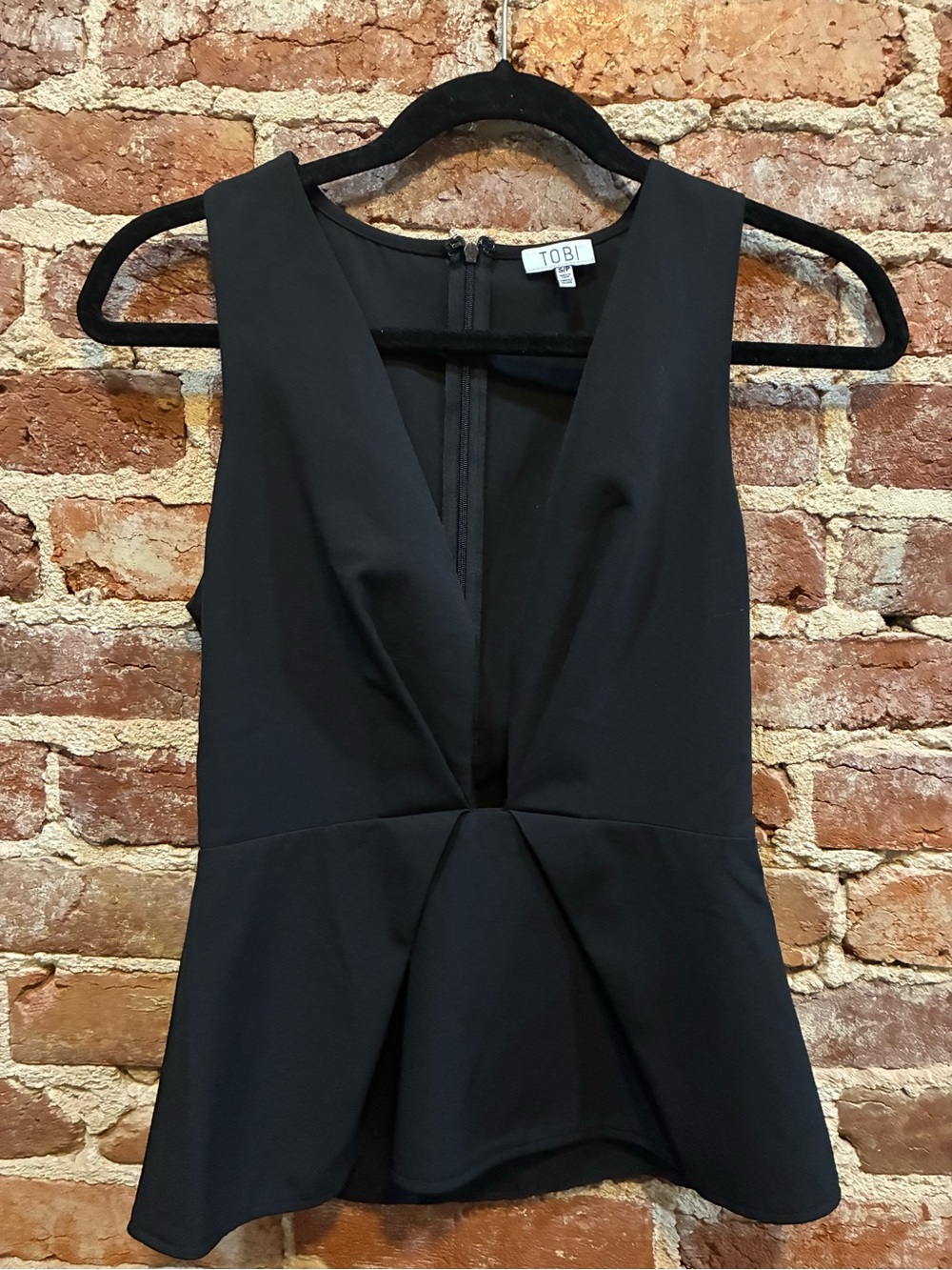 Tobi Black Sleeveless V-Neck Peplum Top